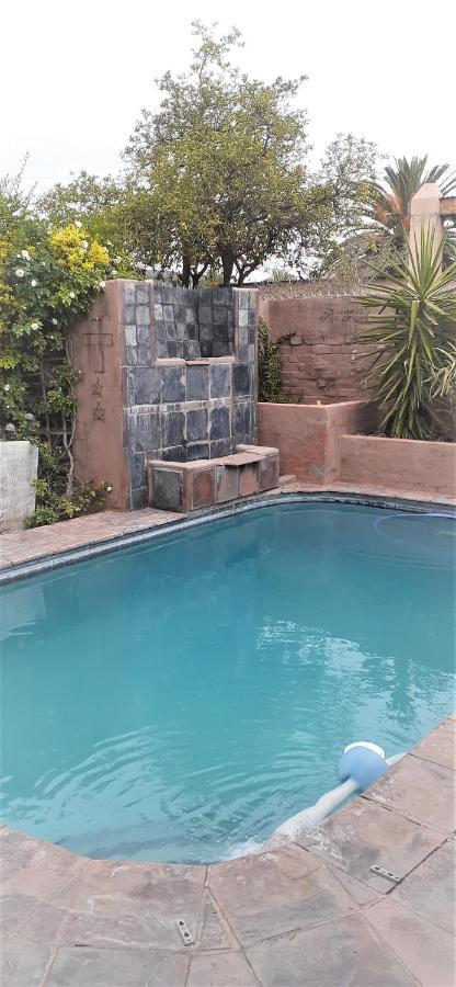 Flower's Halt Graaff-Reinet Exterior foto